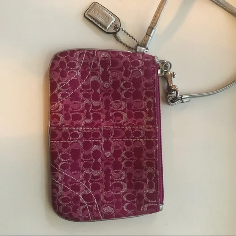 COACH vintage y2k pink silver optic wristlet